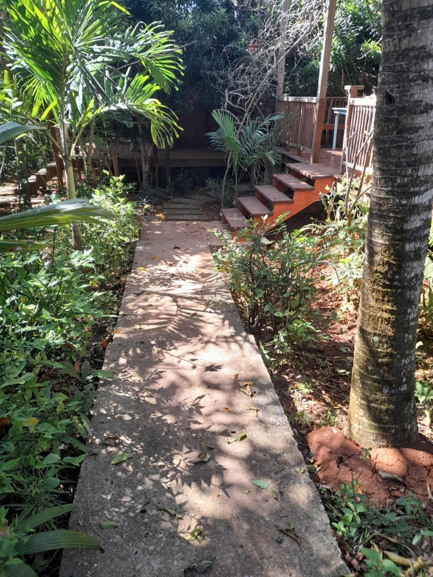 Apartments Chez Milady Utila Exterior photo